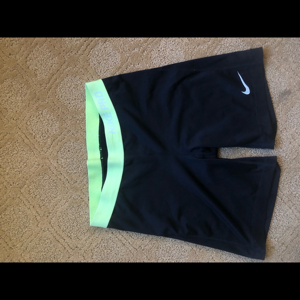Size Large Nike Pro Shorts